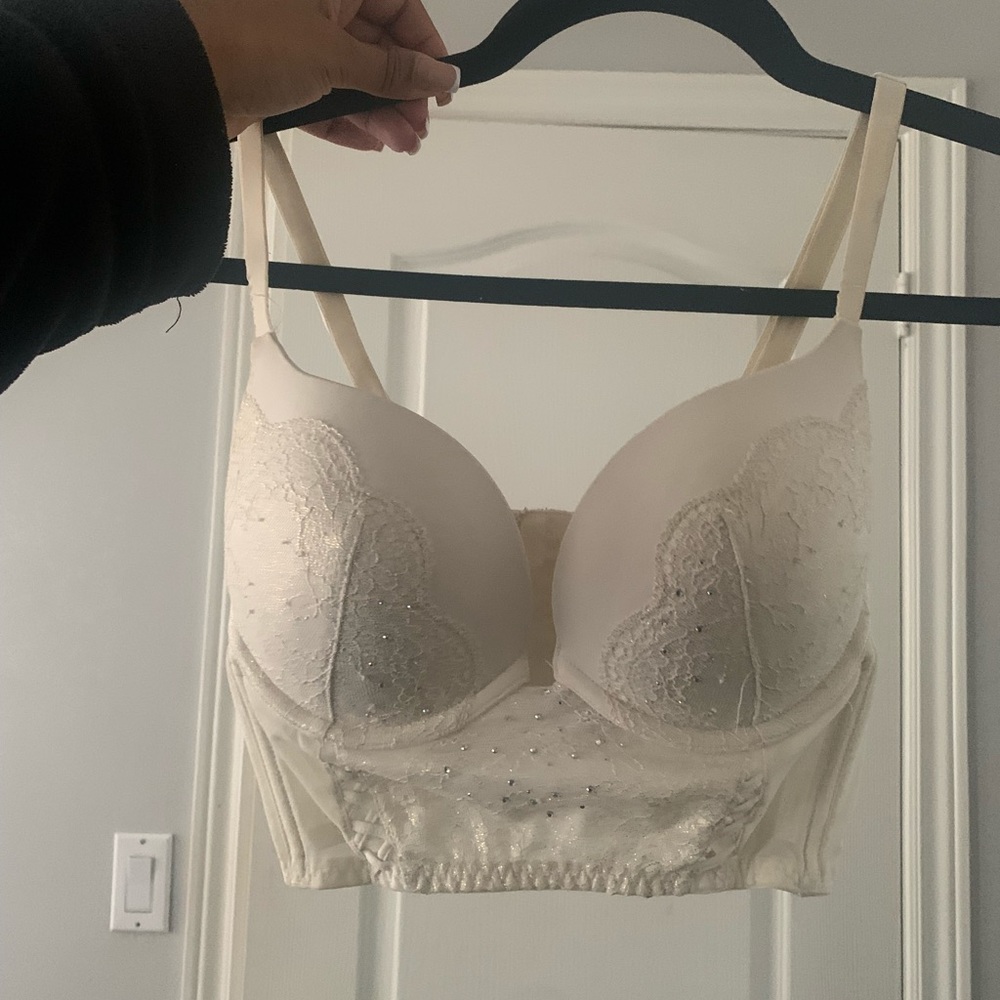 Cropped white bustier/corset/bralette 34D (has push up)